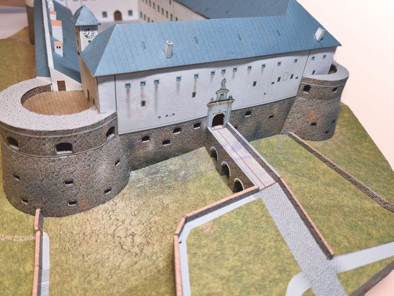 Hrad Červený Kameň